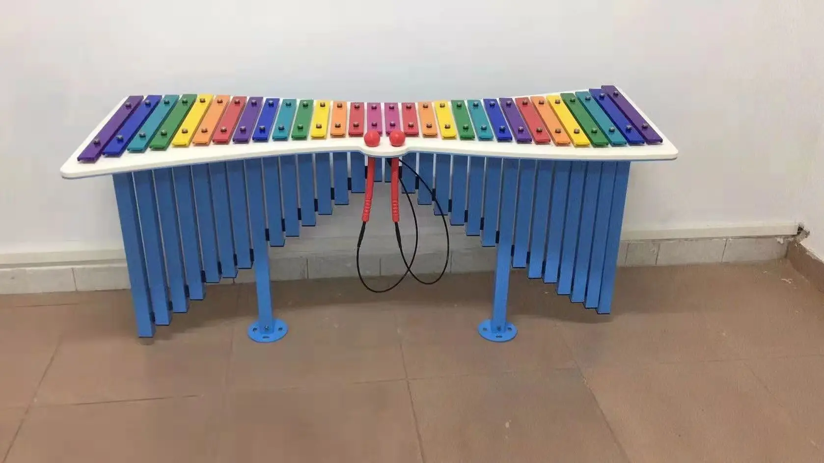 Harfa na zewnątrz DEATS, instr – Musical Instrument Park recenzja i cena