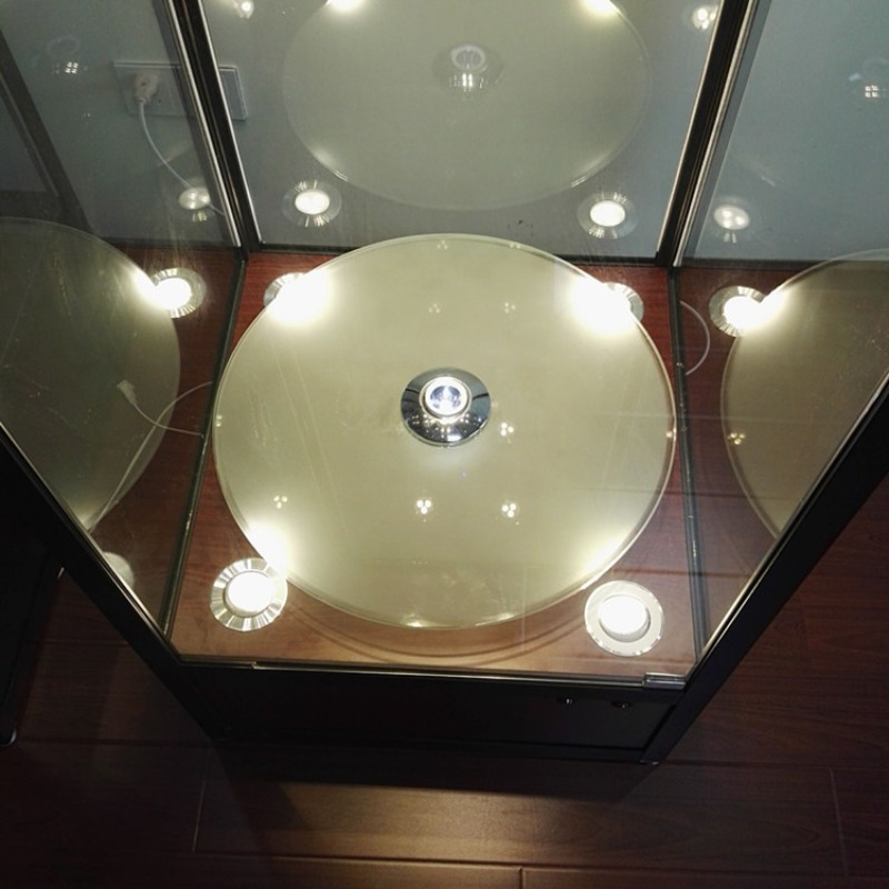 Gablota ekspozycyjna na gitarę – Musical Instrument Glass recenzja i cena