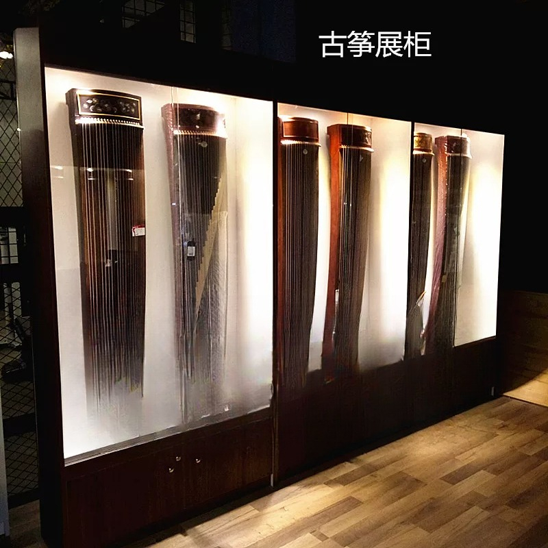 Sklep muzyczny, witryna na ins – Musical Instrument Glass recenzja i cena